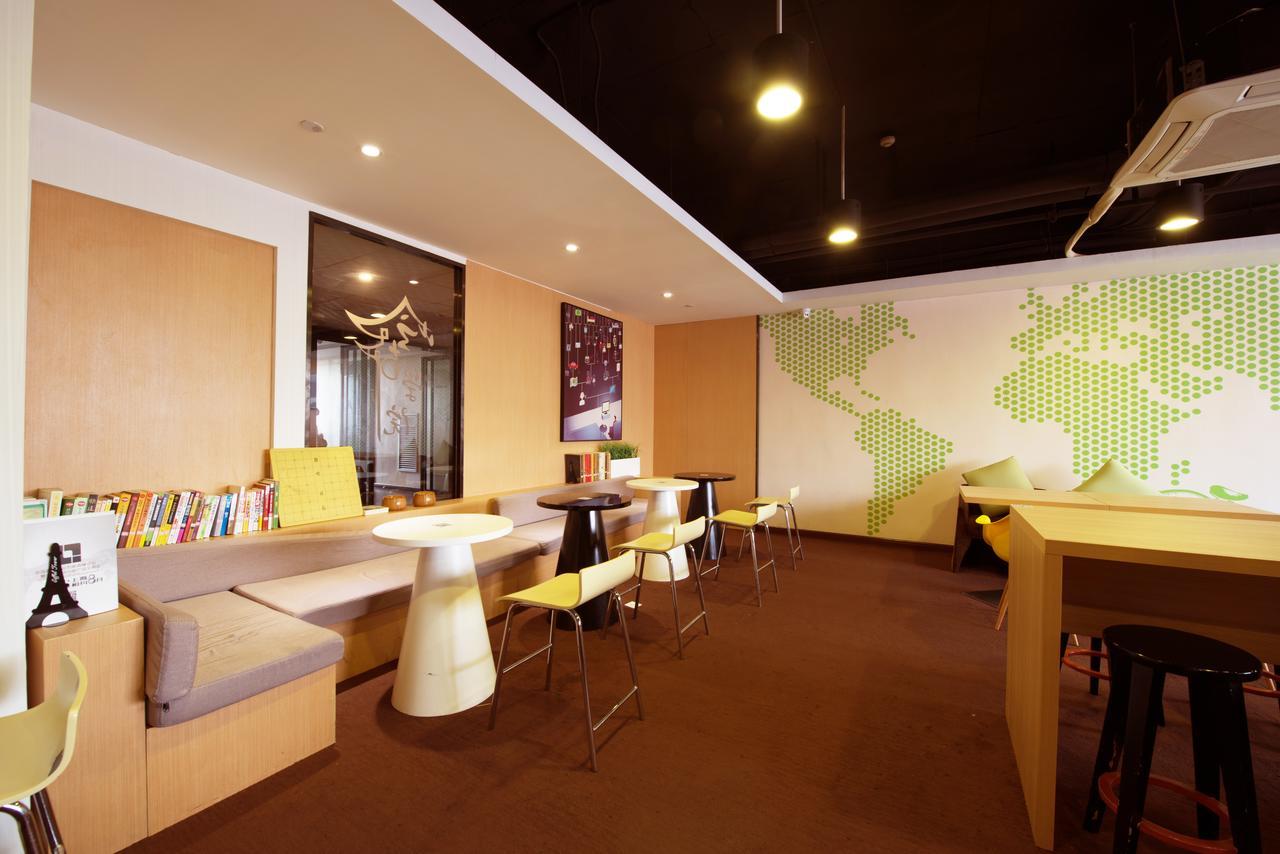 Iu Hotel Shenyang Railway Station Sk Transfer Center מראה חיצוני תמונה